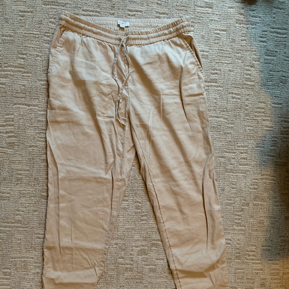 Comfy Beige Loft Pants Ankle Cropped